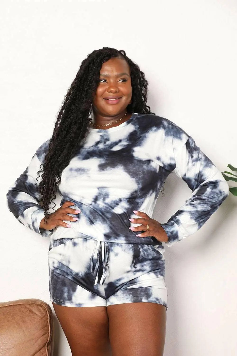 Chic tie-dye lounge set for comfort - Love Salve